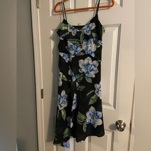 Banana Republic 8p 8 petite women’s dress assymetrical summer wedding guest